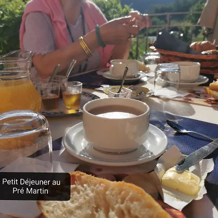 Le Pre Martin, De Feriehus