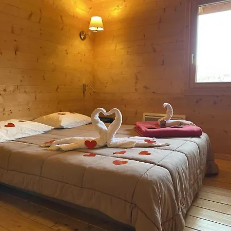 Holiday home Le Pre Martin, Gite De Chalets 3 Etoiles *