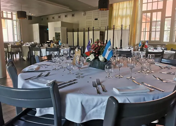 Hébergement de vacances Le Pré Martin, Village De *